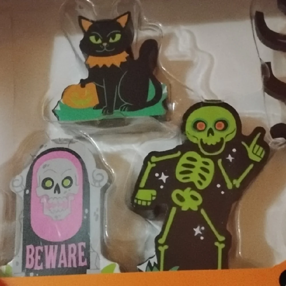 Target Hyde & EEK! Neon Halloween Mantel Decor Play Set